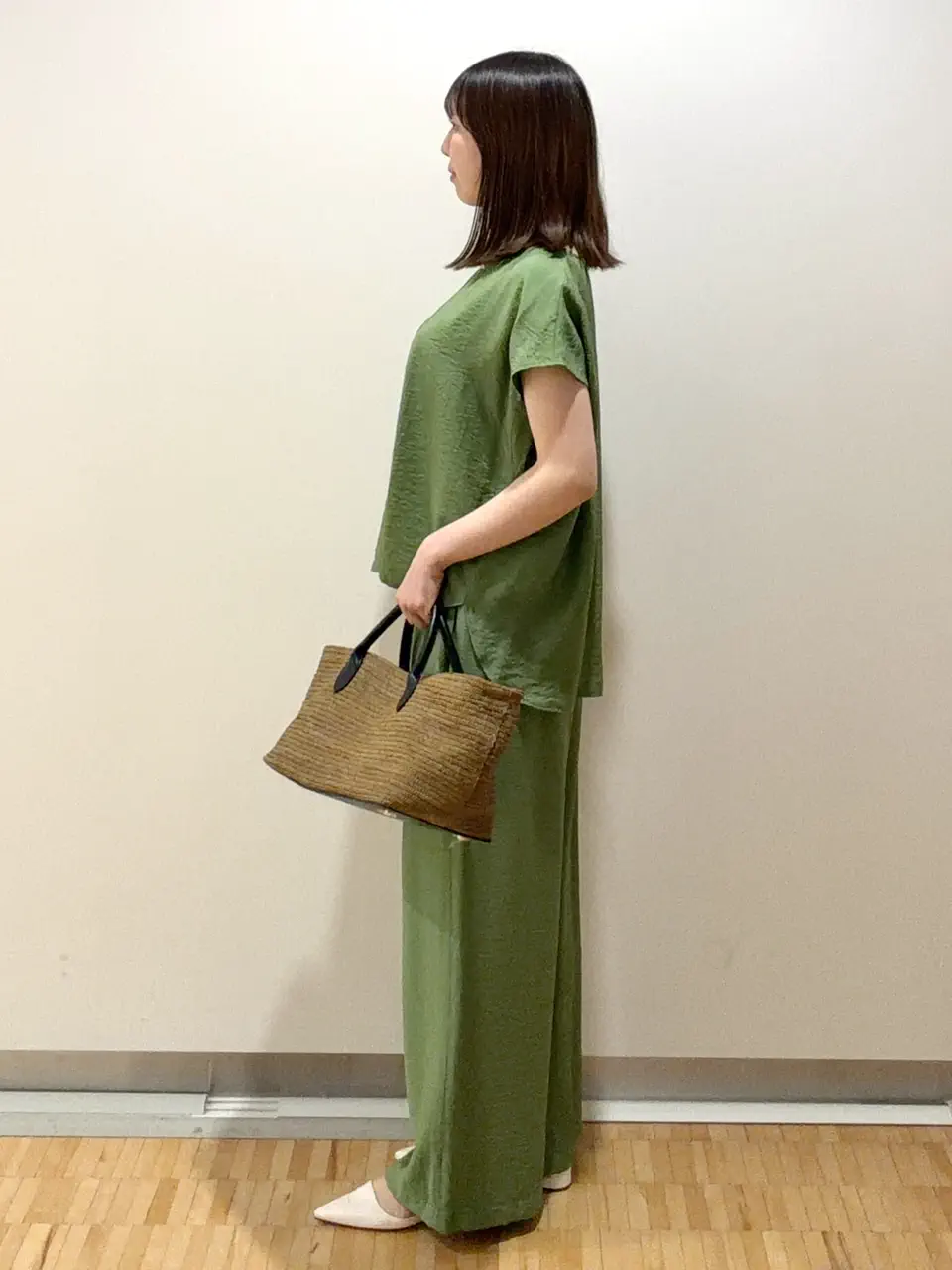 自由区 森川 コーディネート画像
