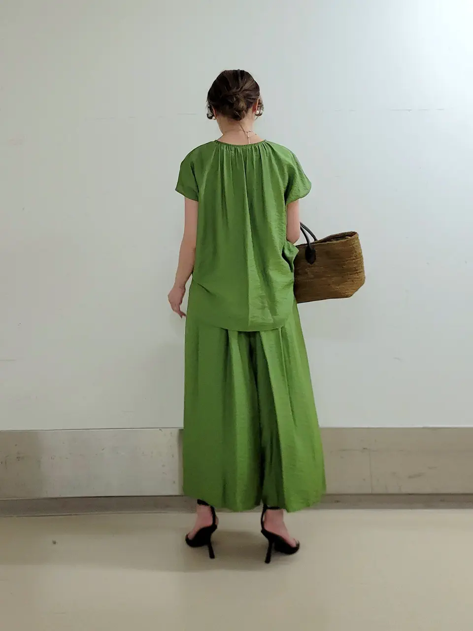 自由区 濱地 コーディネート画像