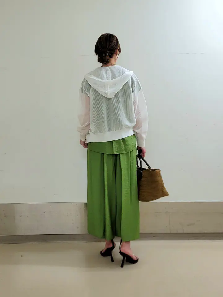 自由区 濱地 コーディネート画像