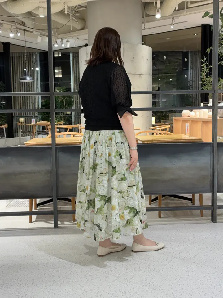 自由区 うめだ コーディネート画像