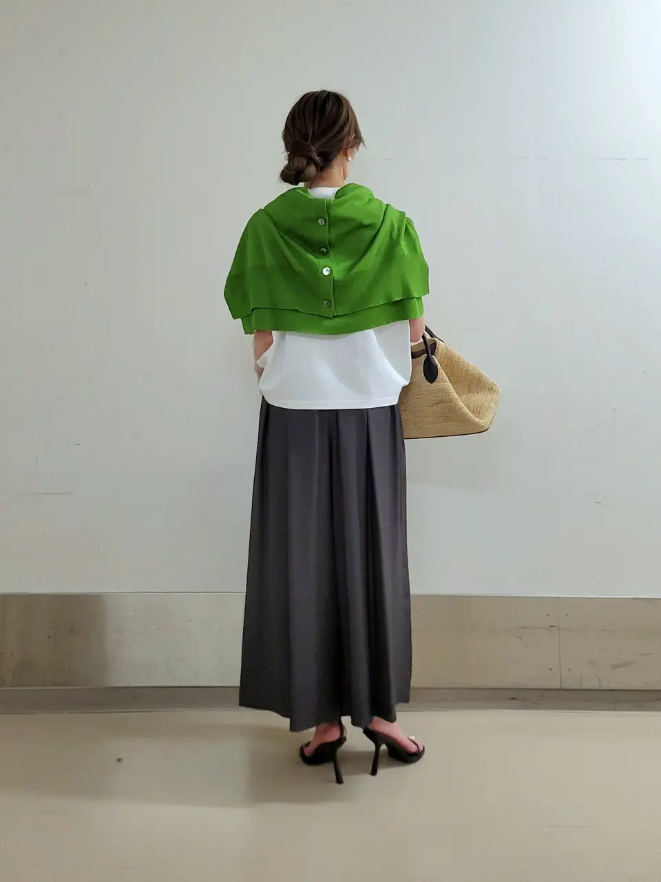 自由区 濱地 コーディネート画像