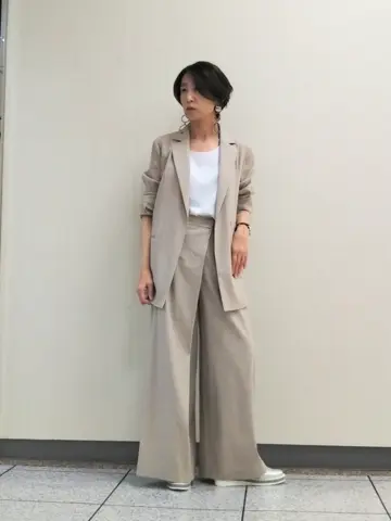 自由区 浅野 コーディネート画像