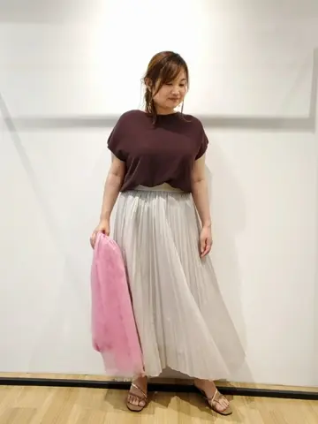 自由区 eri コーディネート画像