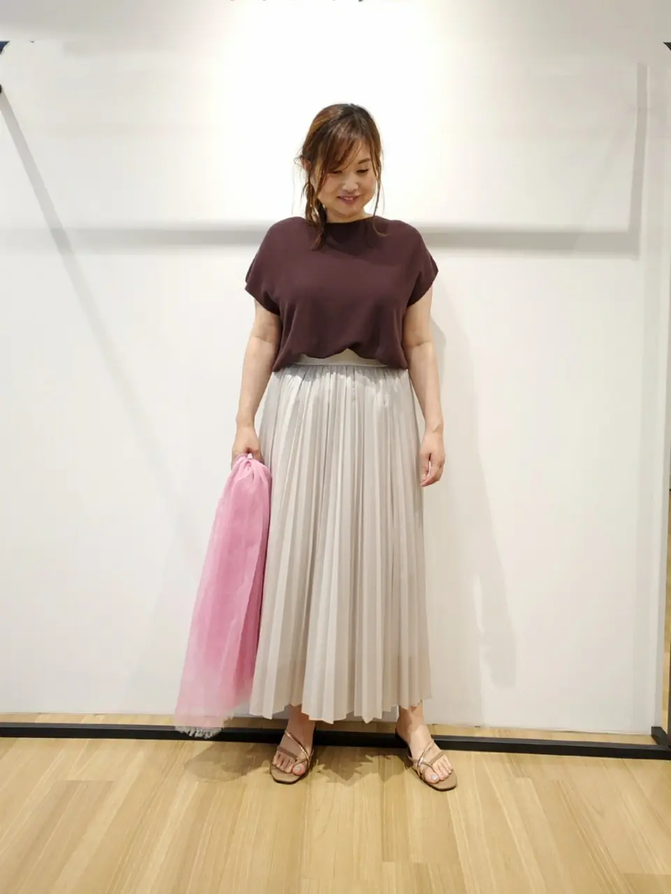 自由区 eri コーディネート画像