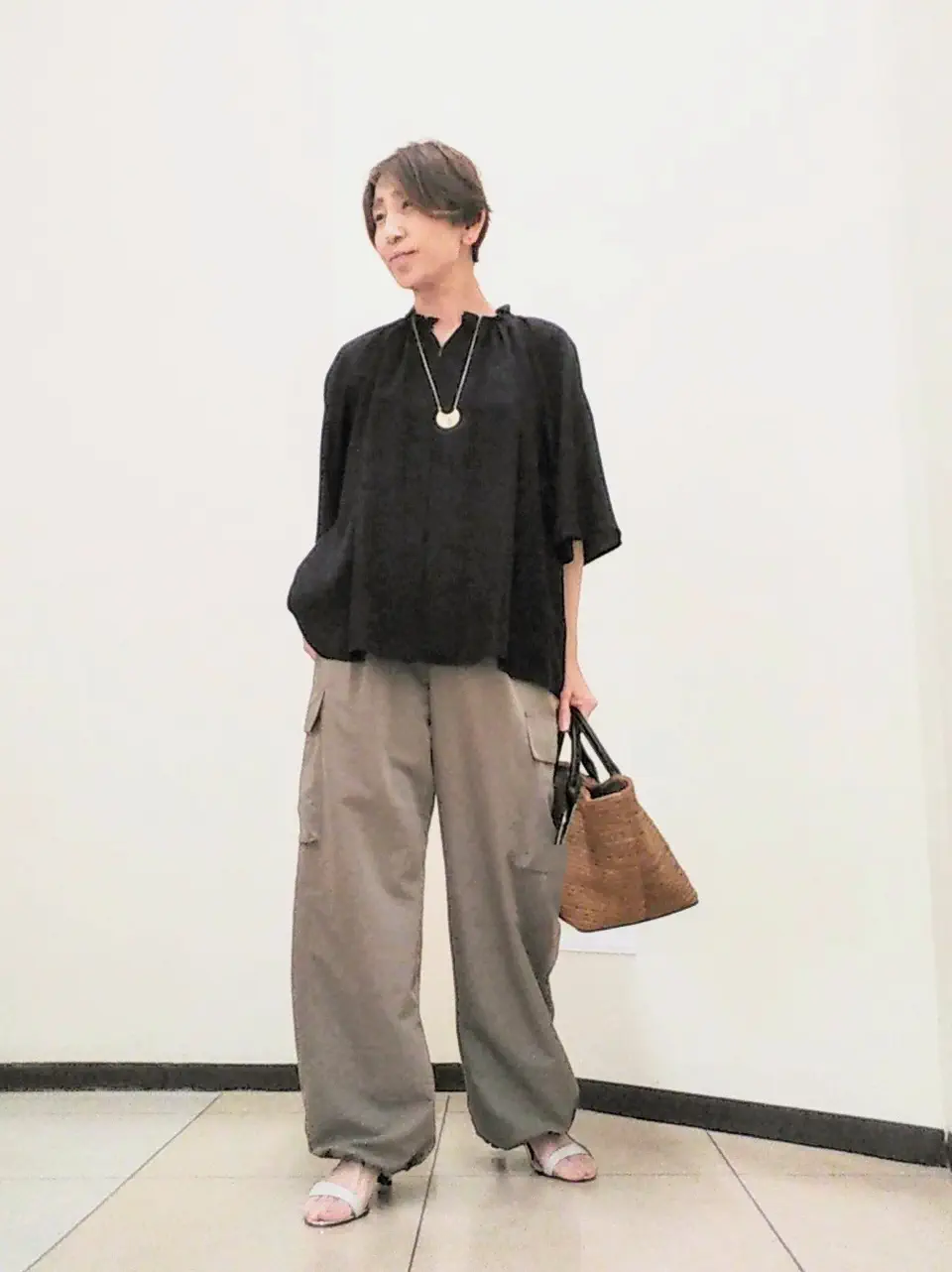 自由区 浅野 コーディネート画像