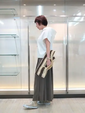 自由区 鶴田 コーディネート画像