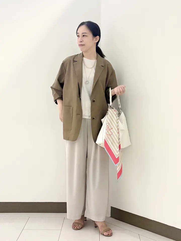 自由区 南 コーディネート画像