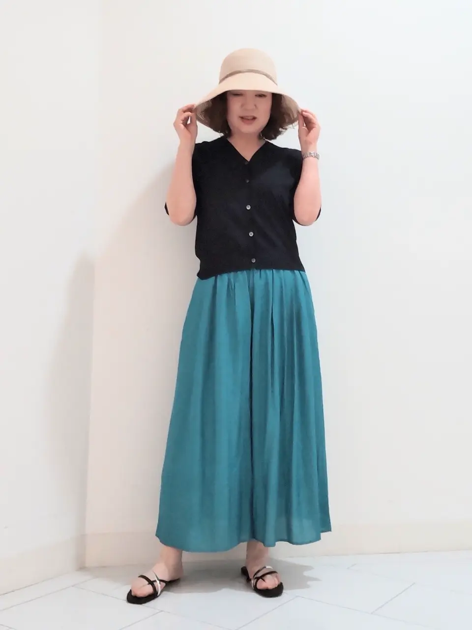  ナオミ コーディネート画像