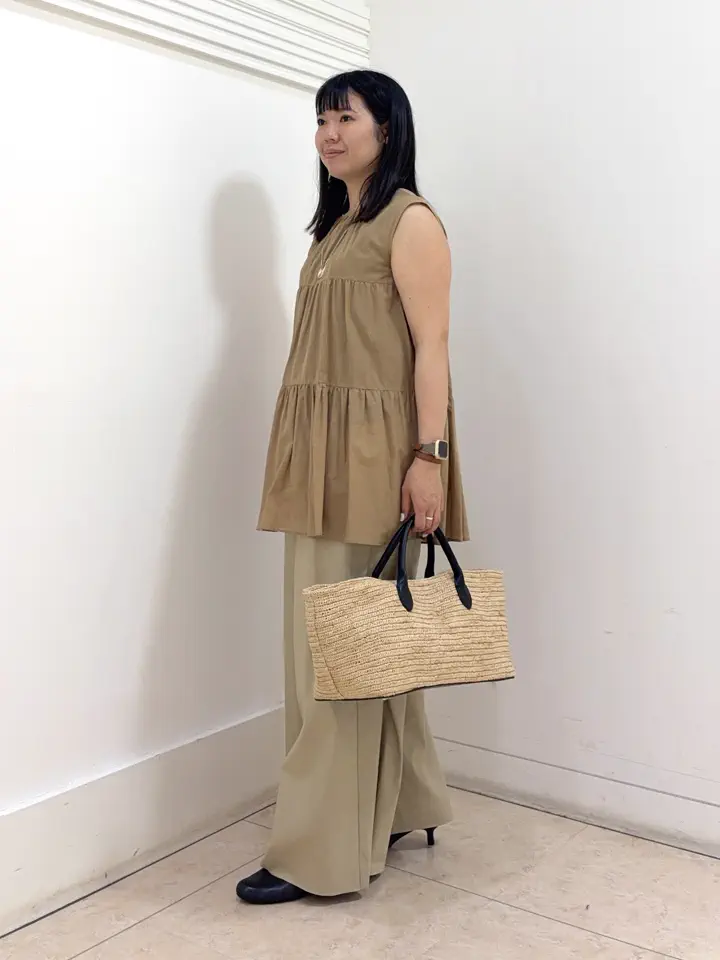 自由区 misato コーディネート画像