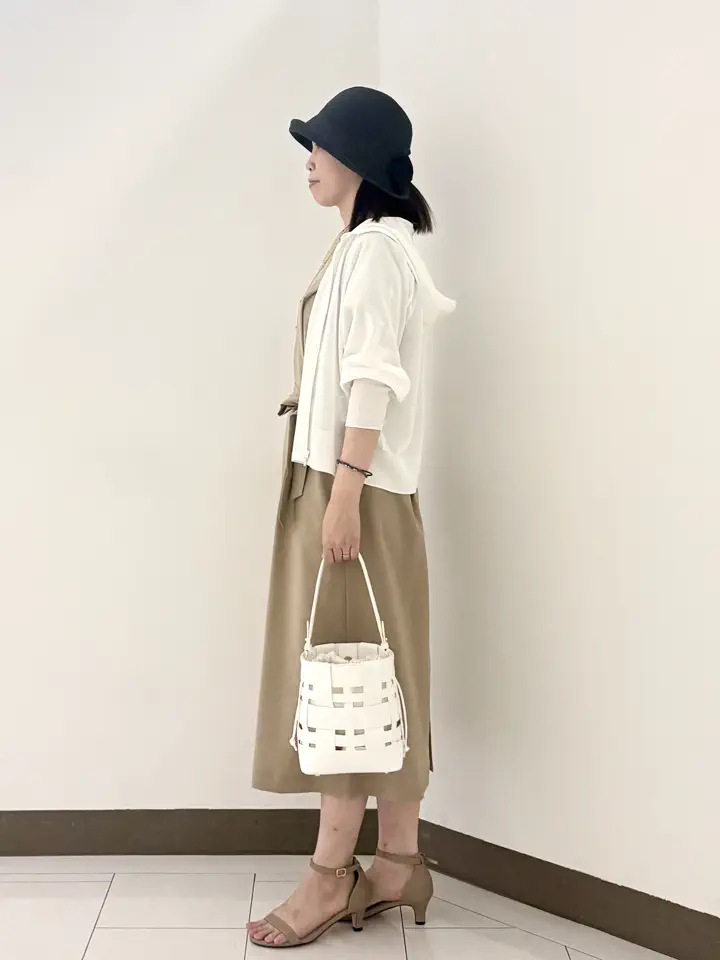 自由区 南 コーディネート画像