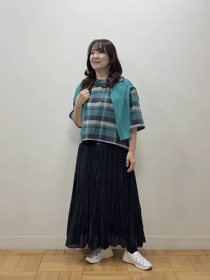 自由区 白戸 コーディネート画像