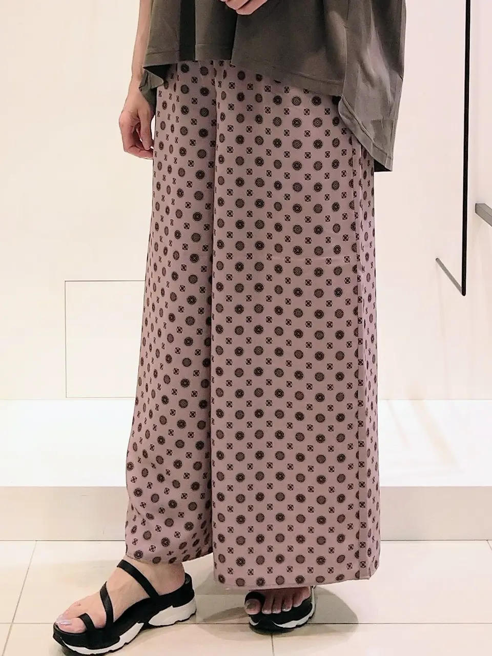 自由区 奥山 コーディネート画像