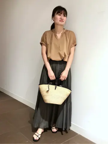 自由区 古宮 コーディネート画像