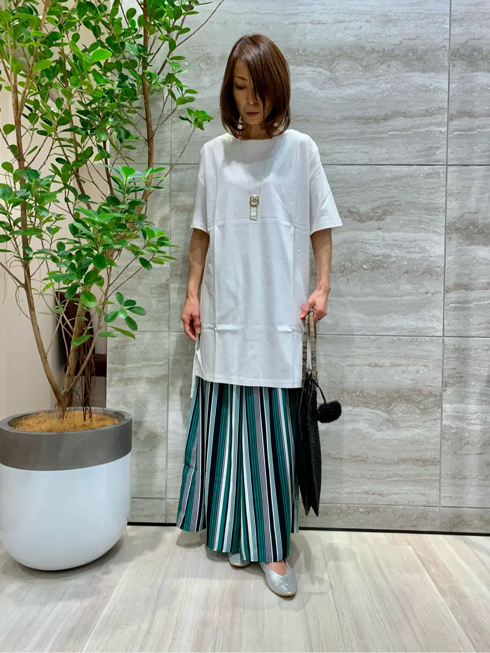 自由区 Ishii コーディネート画像