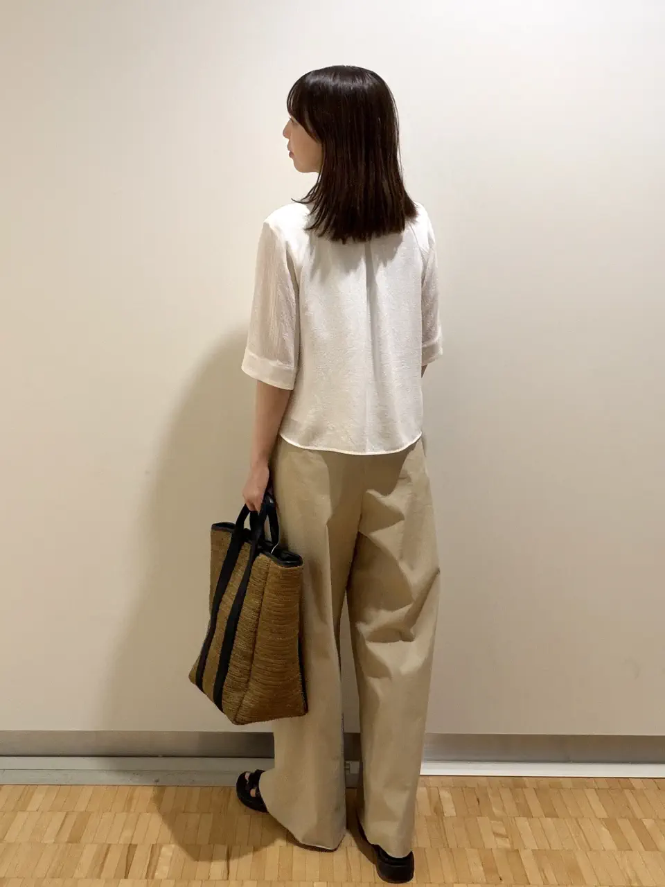自由区 森川 コーディネート画像