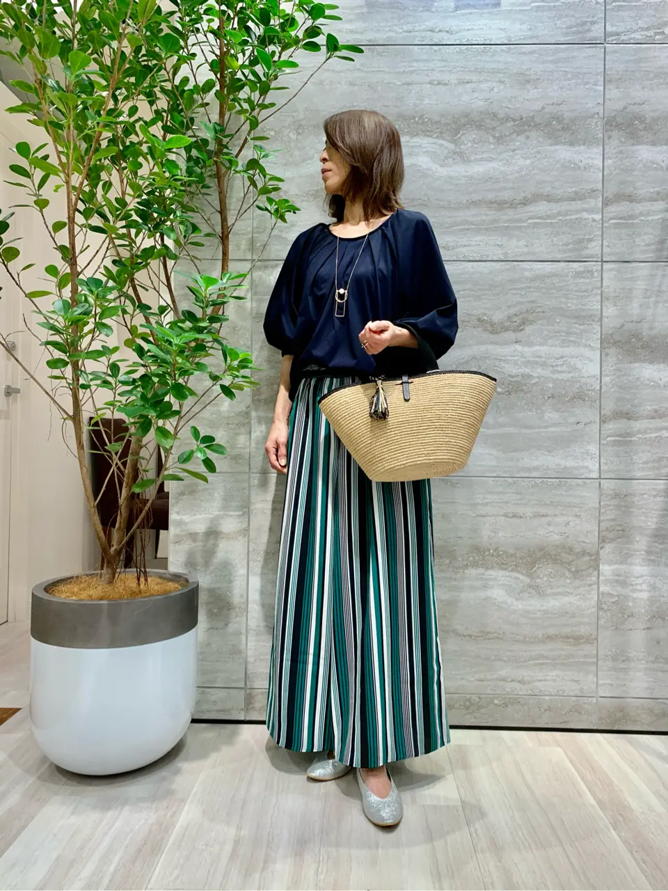 自由区 Ishii コーディネート画像