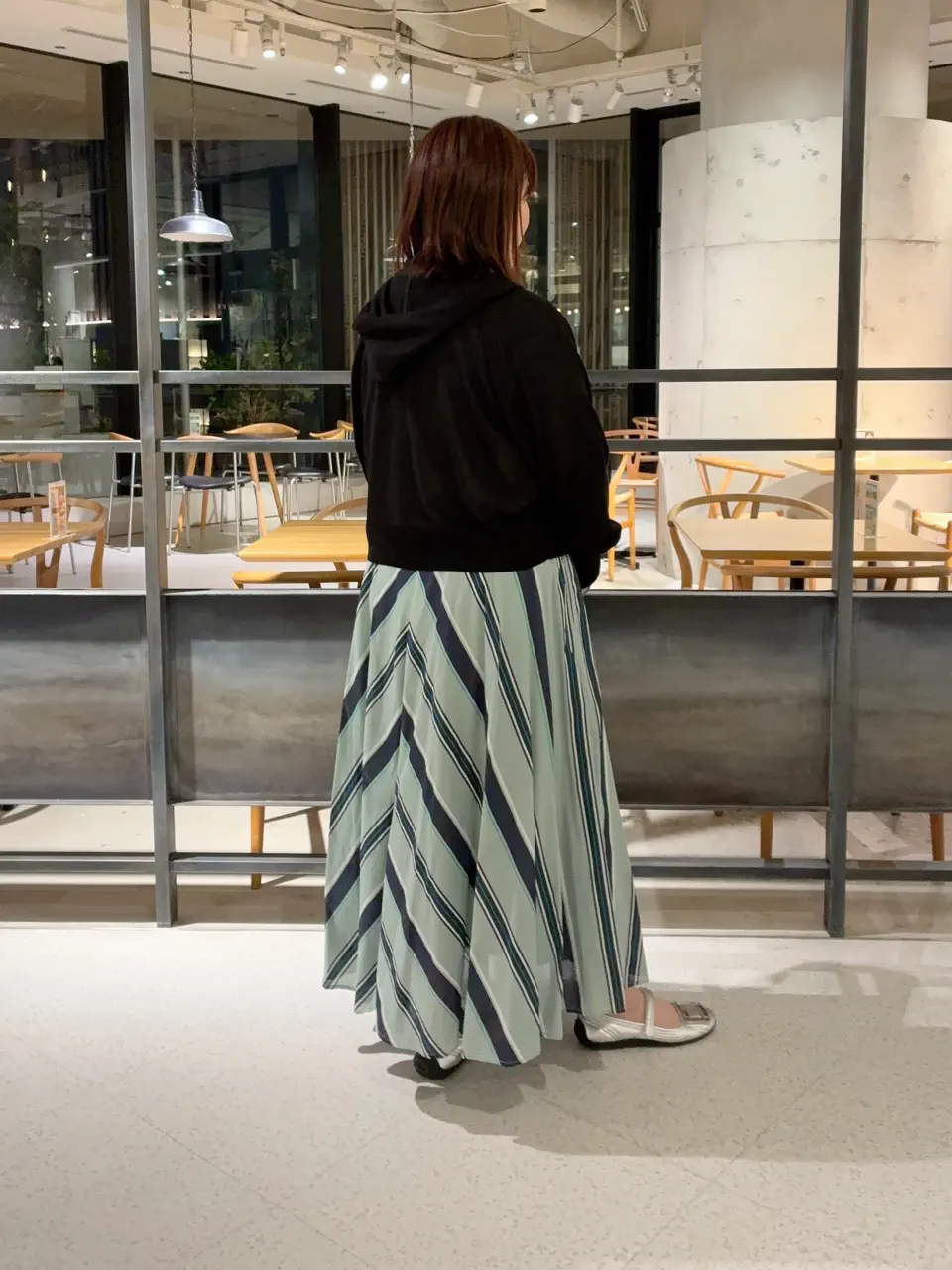自由区 うめだ コーディネート画像