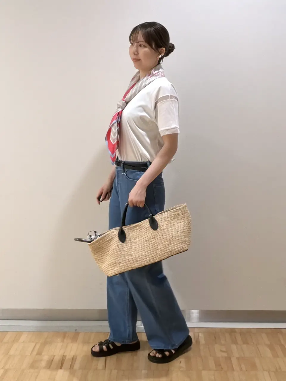 自由区 森川 コーディネート画像
