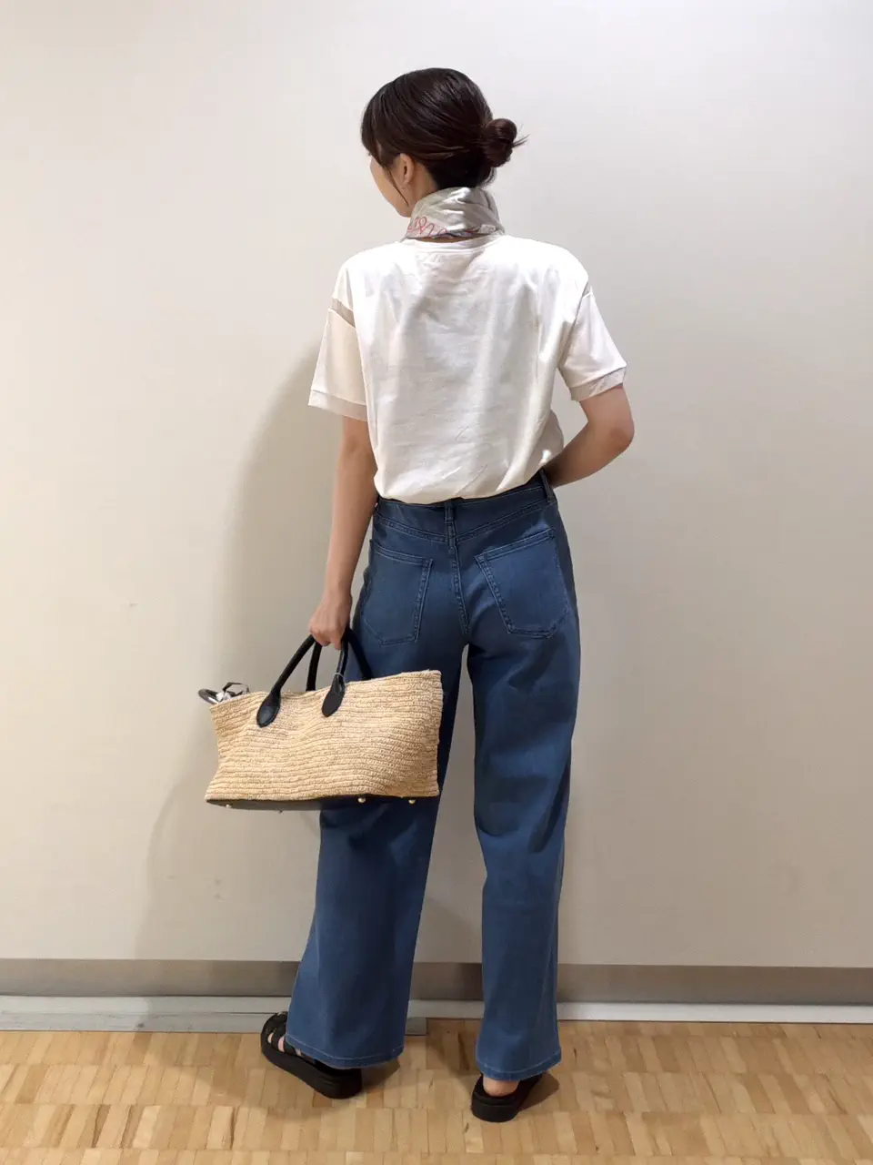 自由区 森川 コーディネート画像