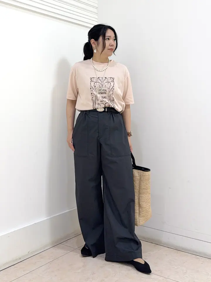 自由区 misato コーディネート画像