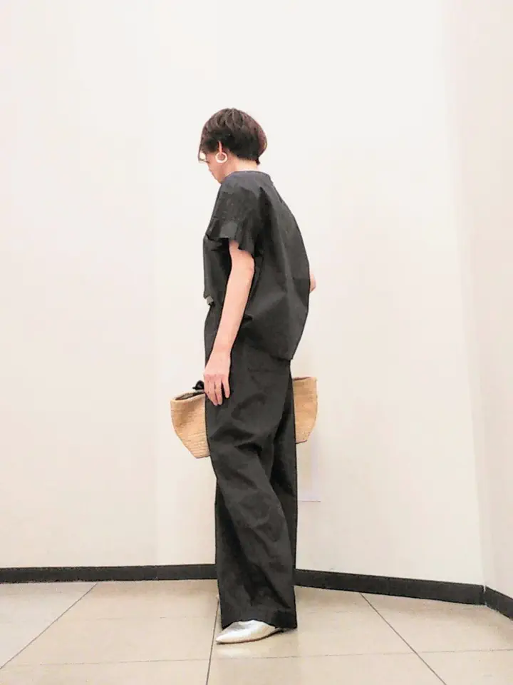 自由区 浅野 コーディネート画像
