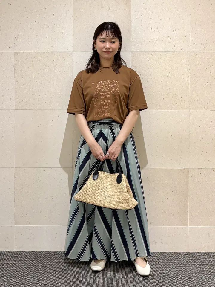 自由区 小林 コーディネート画像