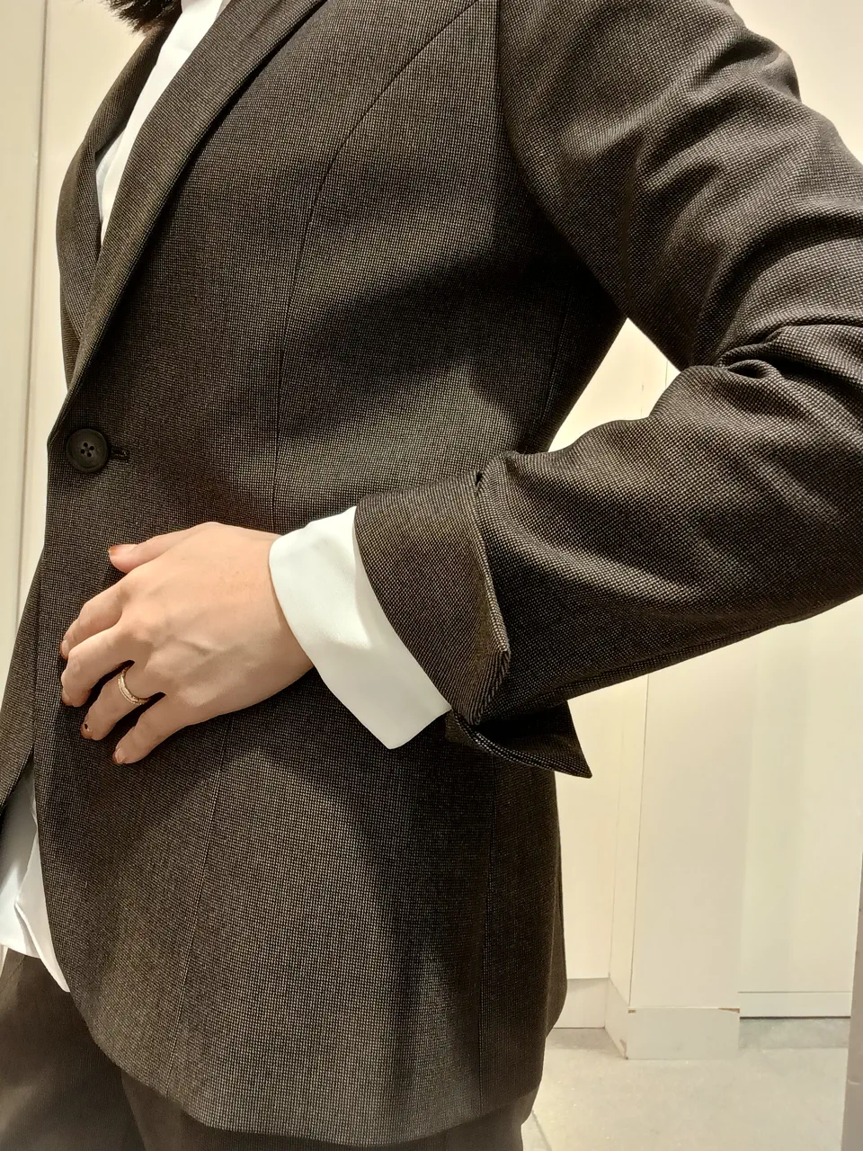 J.PRESS LADIES スタッフ コーディネート画像