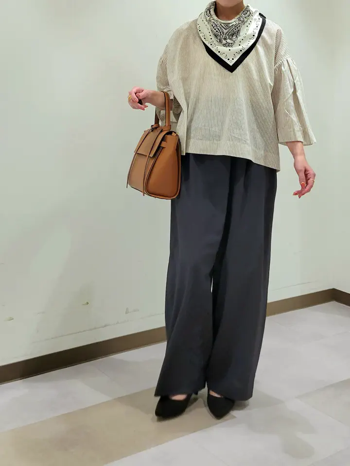 自由区 濱地 コーディネート画像