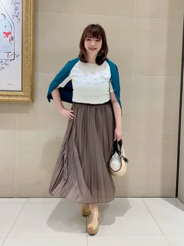 自由区 うめだ コーディネート画像