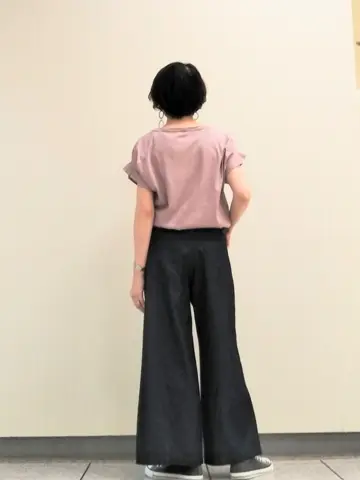 自由区 浅野 コーディネート画像