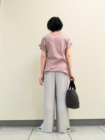 自由区 浅野 コーディネート画像