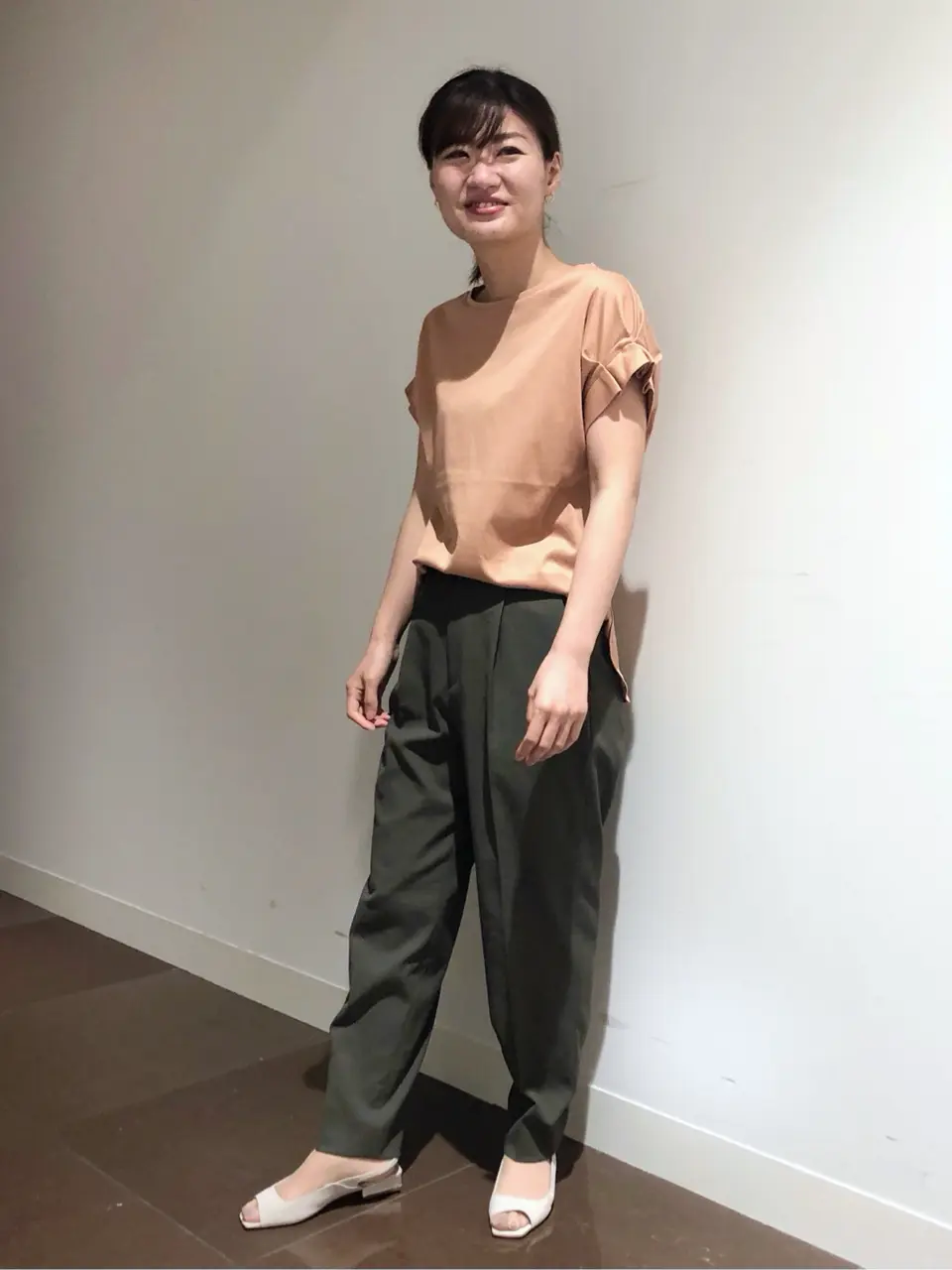 自由区 古宮 コーディネート画像