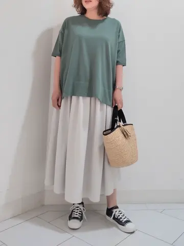 自由区 ナオミ コーディネート画像