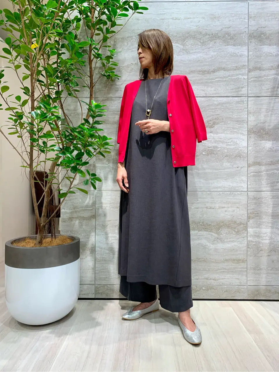 自由区 Ishii コーディネート画像