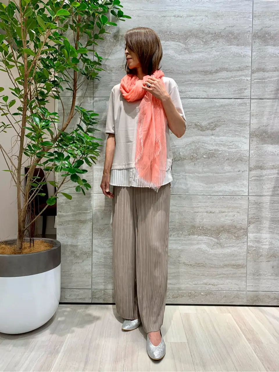 自由区 Ishii コーディネート画像