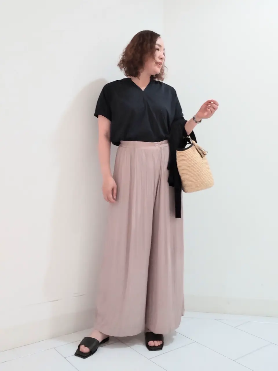  ナオミ コーディネート画像