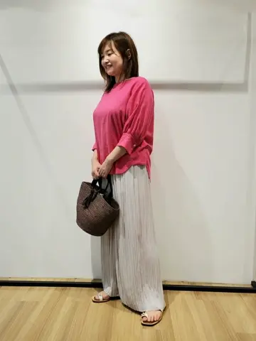 自由区 eri コーディネート画像