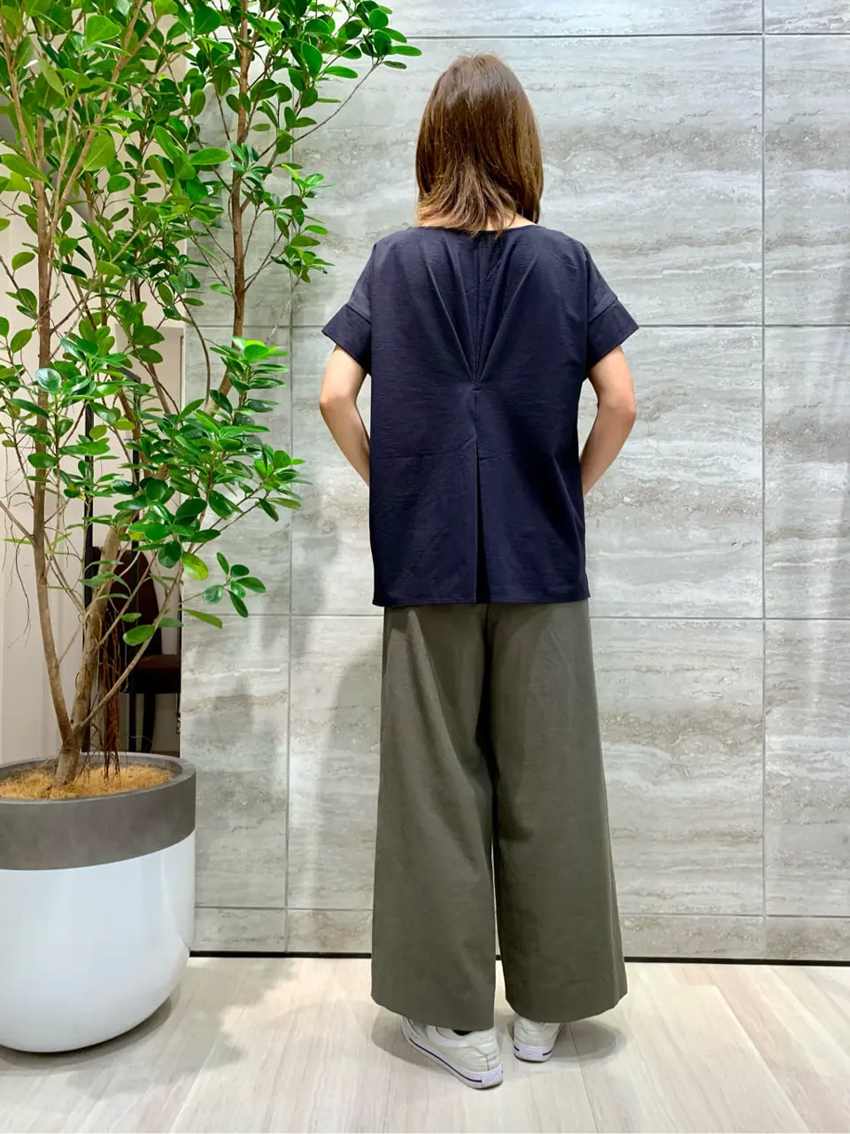 自由区 Ishii コーディネート画像