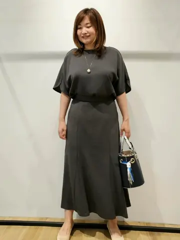 自由区 eri コーディネート画像