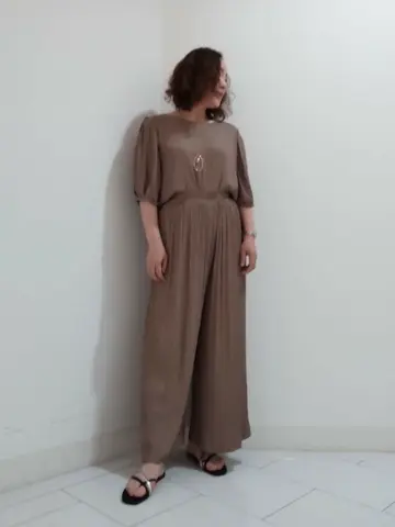 自由区 ナオミ コーディネート画像