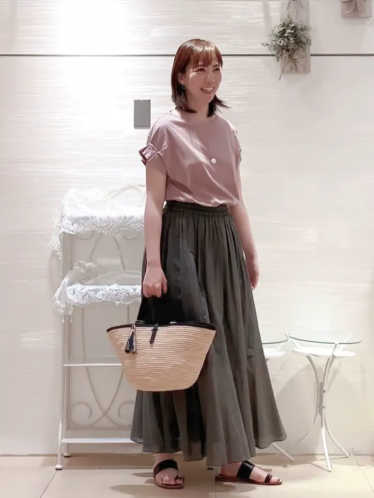  丸尾 コーディネート画像