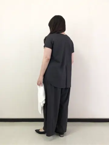 自由区 伊藤 コーディネート画像