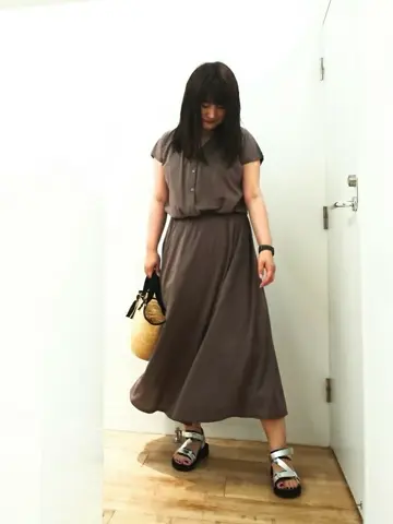 自由区 スタッフ コーディネート画像