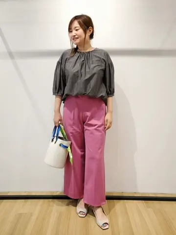 自由区 eri コーディネート画像