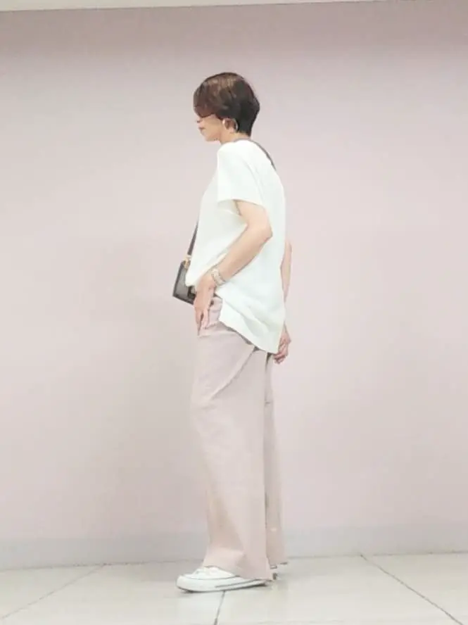 自由区 浅野 コーディネート画像