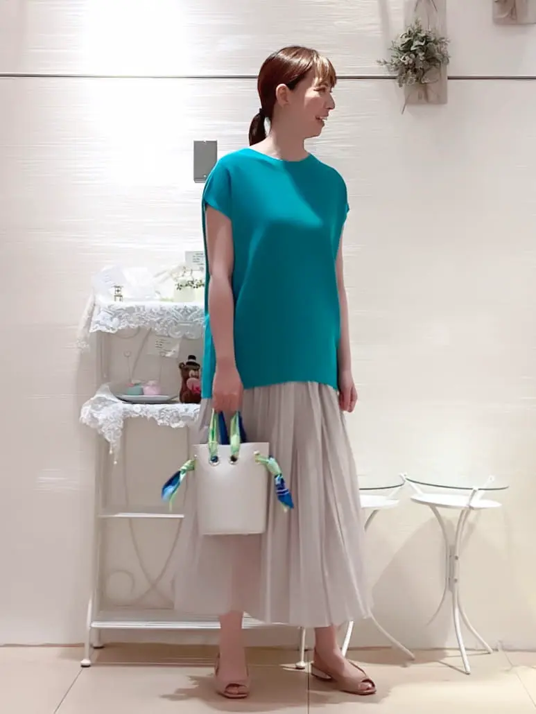  丸尾 コーディネート画像