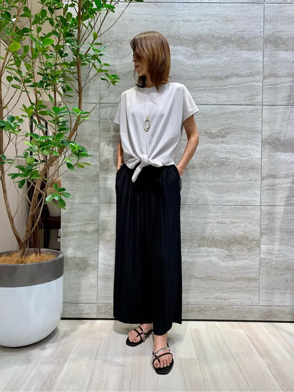 自由区 Ishii コーディネート画像