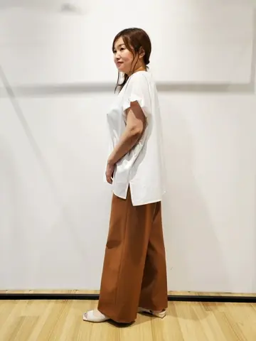 自由区 eri コーディネート画像