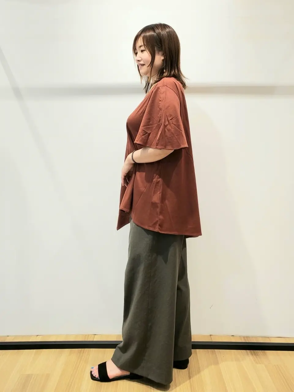 自由区 eri コーディネート画像