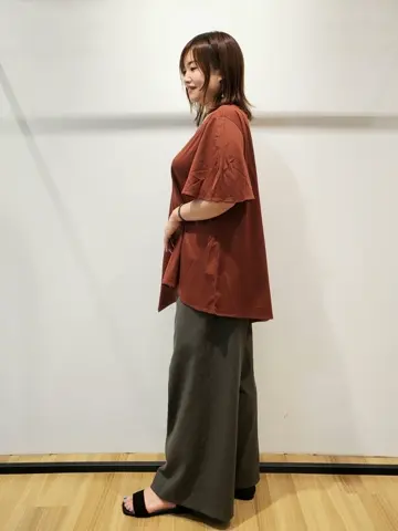 自由区 eri コーディネート画像